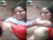 DESI BHABHI SHOWS HER BIG BOOBS