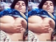 Paki Girl Shows her Boobs