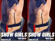 SHOW GIRLS